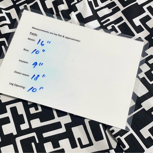 SWING Control Gold Black and White Geometric Print Shorts size 16 - Picture 8 of 10